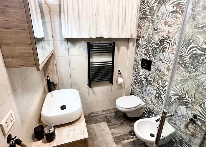 Bed & Breakfast Casale Dell'insugherata 4*