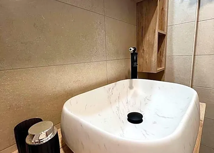Bed and breakfast Casale Dell'insugherata 4*