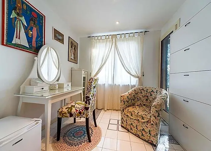 Casale Dell'insugherata Bed and breakfast
