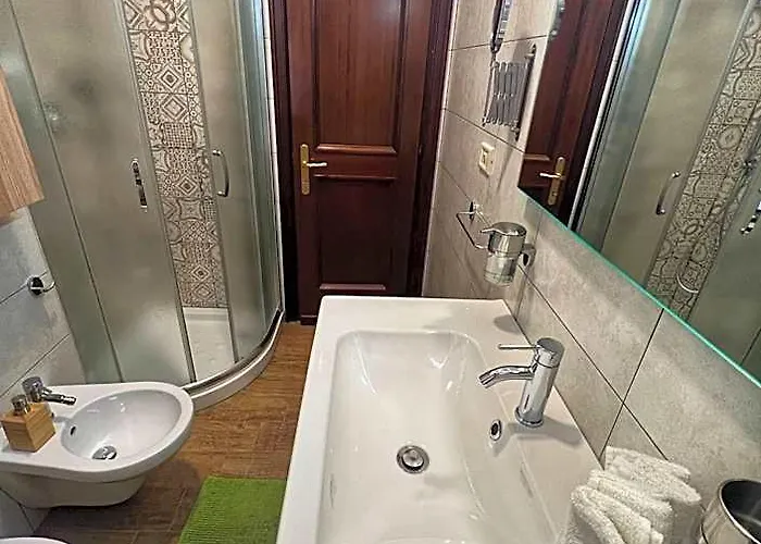 Bed & Breakfast Casale Dell'insugherata 4*