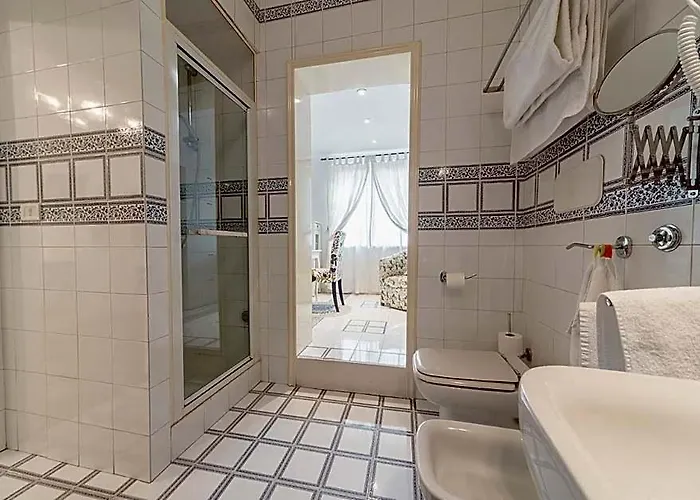 Casale Dell'insugherata 4*